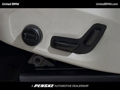 Used 2019 Volvo XC90 T5 Momentum w/ Protection Package Premier image 4