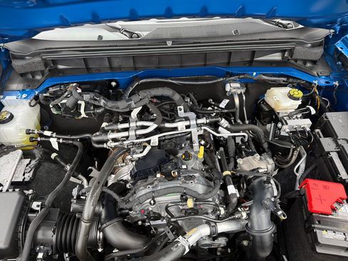 Used 2025 Ford Bronco Big Bend image 21