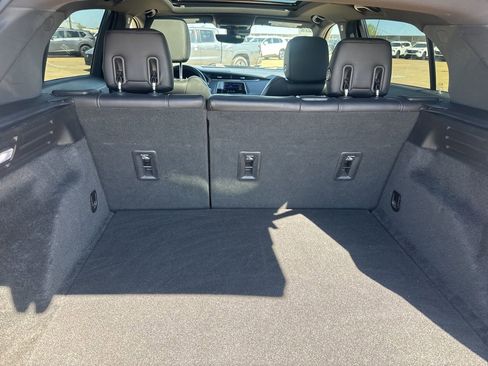 Used 2019 Cadillac XT4 Premium Luxury image 33