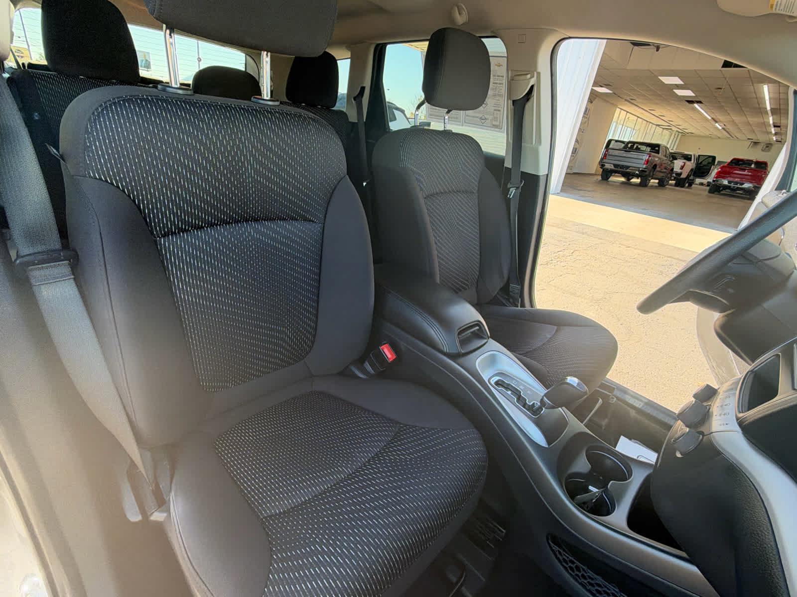 Used 2015 Dodge Journey SXT w/ Flexible Seating Group FWD image 26