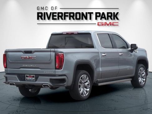 Used 2024 GMC Sierra 1500 Denali w/ Denali Reserve Package AWD/4WD image 3