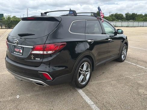 Used 2017 Hyundai Santa Fe FWD image 5