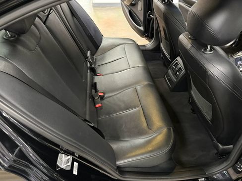Used 2018 BMW 328d Sedan RWD image 17