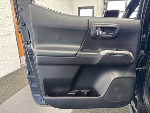 Certified 2021 Toyota Tacoma Limited image 44
