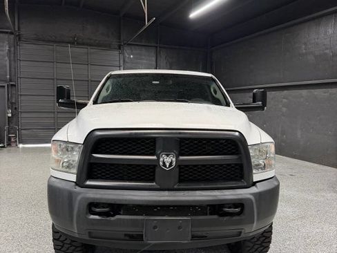 Used 2018 RAM 2500 Tradesman AWD/4WD image 2