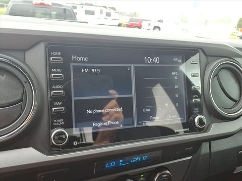 Used 2022 Toyota Tacoma TRD Off-Road w/ Technology Package RWD image 26
