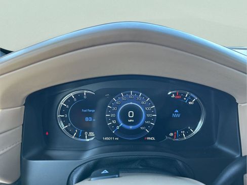 Used 2018 Cadillac Escalade ESV Platinum image 26