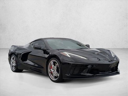 Used 2021 Chevrolet Corvette Stingray Preferred Cpe w/ Z51 Performance Package image 3