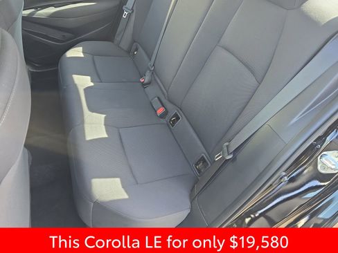 Used 2025 Toyota Corolla LE image 19