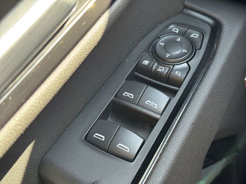 Used 2026 GMC Sierra 3500 AT4 w/ AT4 Premium Plus Package AWD/4WD image 15