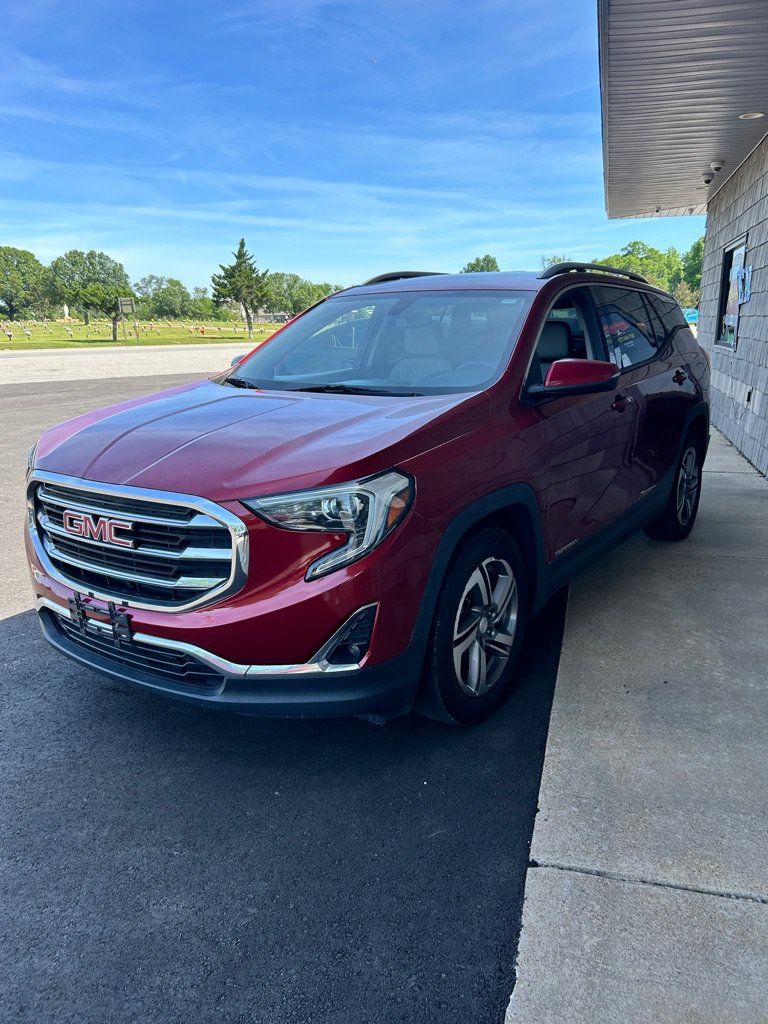 Used 2019 GMC Terrain SLT FWD image 1