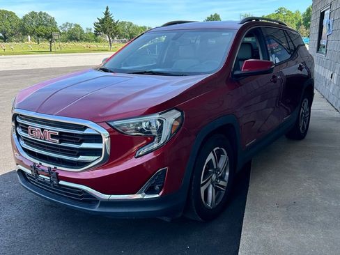 Used 2019 GMC Terrain SLT FWD image 1