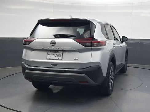 Used 2023 Nissan Rogue SV FWD image 5