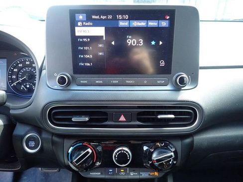 Used 2023 Hyundai Kona SEL AWD/4WD image 14