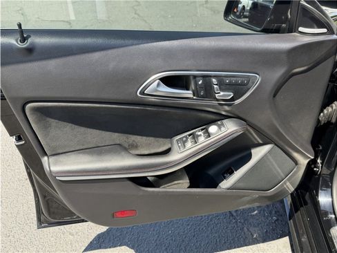 Used 2017 Mercedes-Benz CLA 250 4MATIC image 16