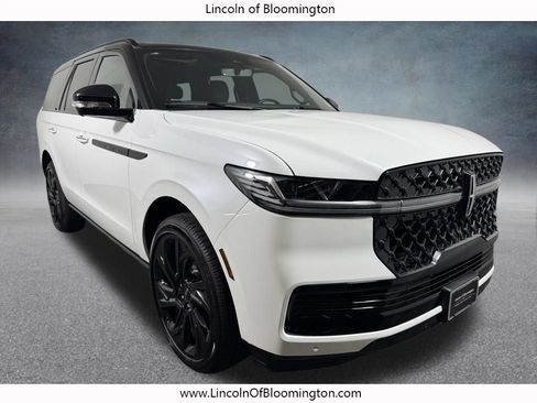 New 2026 Lincoln Navigator Black Label AWD/4WD image 10