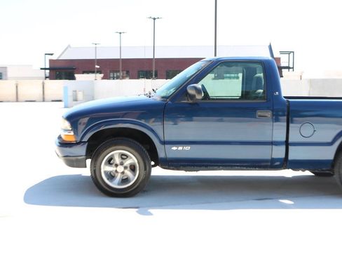 Used 2003 Chevrolet S10 Pickup LS RWD image 51