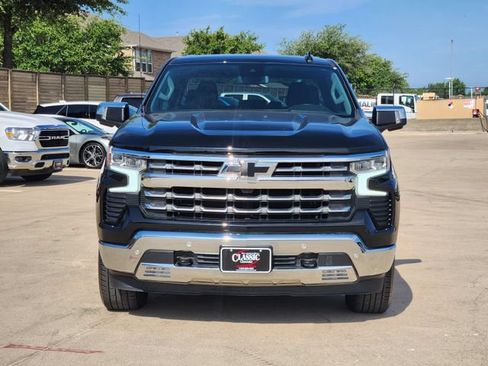 Used 2024 Chevrolet Silverado 1500 LTZ AWD/4WD image 10