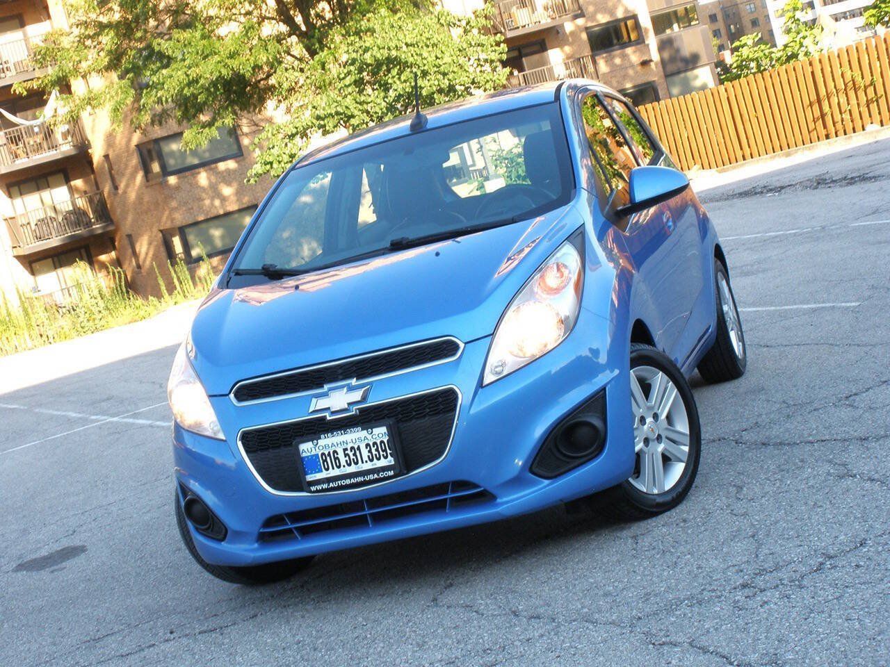 Used 2014 Chevrolet Spark LT FWD image 7
