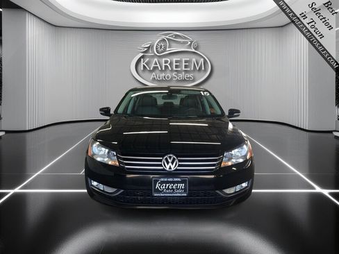 Used 2015 Volkswagen Passat 1.8T Limited Edition FWD image 2