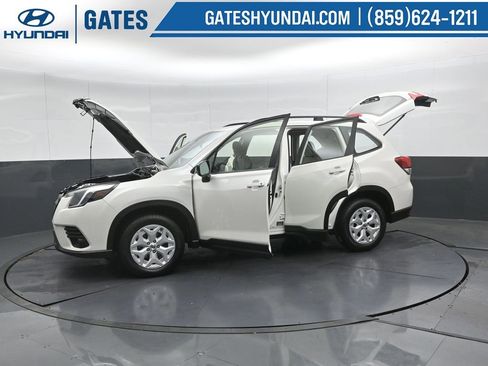 Used 2023 Subaru Forester image 57