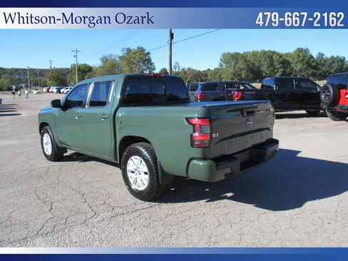 Used 2022 Nissan Frontier SV image 9