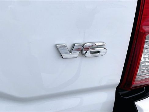 Certified 2017 Toyota Tacoma TRD Sport AWD/4WD image 26