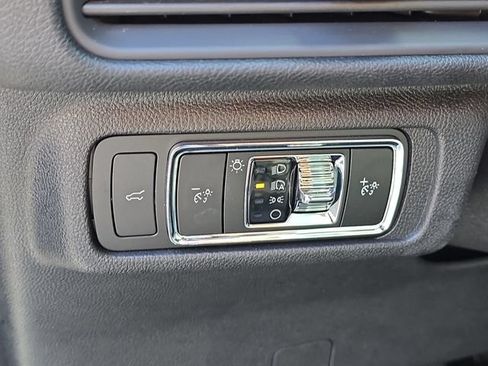 Certified 2024 Lincoln Corsair Reserve w/ Equipment Group 201A AWD/4WD image 10