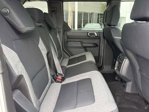 Used 2025 Ford Bronco Big Bend image 6