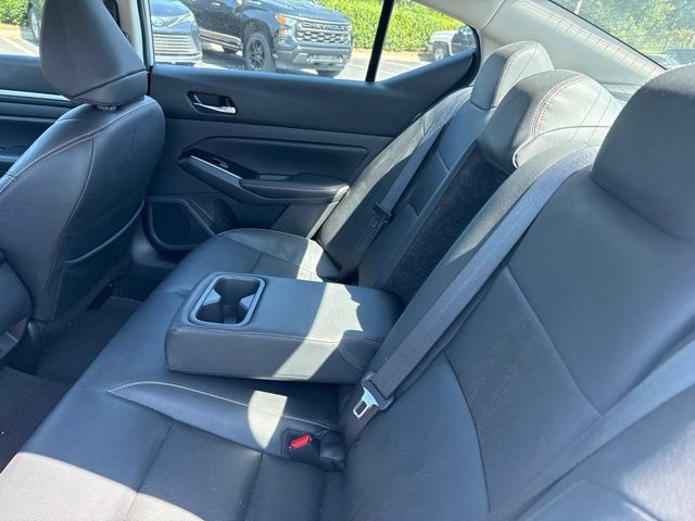 Used 2025 Nissan Altima 2.5 SR w/ SR Premium Package FWD image 11
