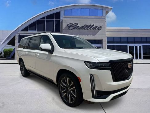 Used 2024 Cadillac Escalade ESV Sport w/ Touring Package AWD/4WD image 3