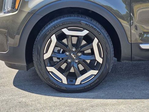 Used 2025 Kia Telluride S AWD/4WD image 9