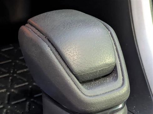 Used 2025 Toyota RAV4 XLE FWD image 13