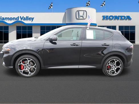 Used 2024 Alfa Romeo Tonale Veloce w/ Premium Interior Package AWD/4WD image 8