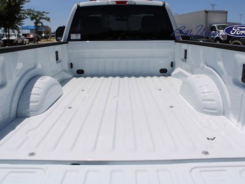 New 2025 Ford F250 XLT w/ FX4 Off-Road Package image 6