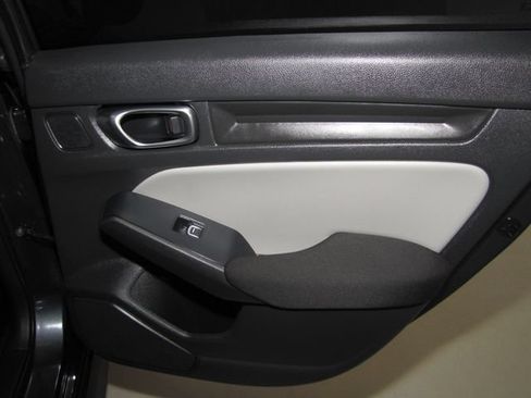 Certified 2025 Honda Civic Sport Touring image 20