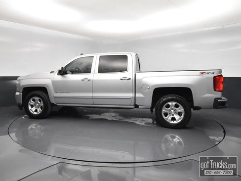 Used 2018 Chevrolet Silverado 1500 LTZ Z71 AWD/4WD image 3