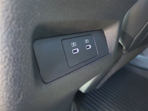 New 2026 Nissan Murano SV image 9