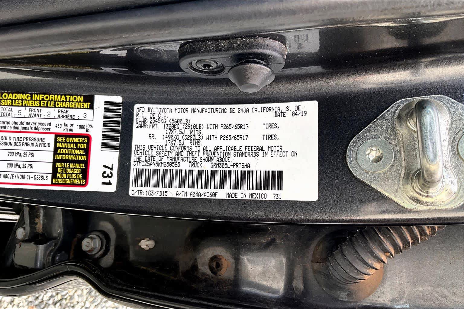 Used 2019 Toyota Tacoma TRD Sport w/ Technology Package AWD/4WD image 37