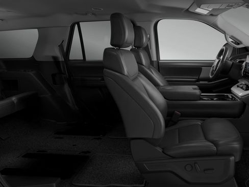 New 2026 Ford Expedition Active RWD image 5