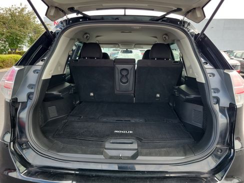 Used 2016 Nissan Rogue SV AWD/4WD image 8