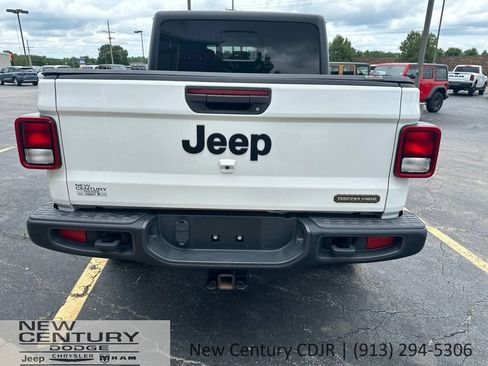 Used 2021 Jeep Gladiator Sport AWD/4WD image 4
