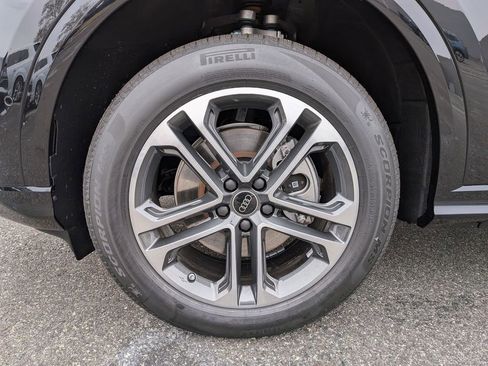 New 2025 Audi Q5 Premium Plus image 16