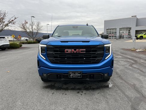 Used 2022 GMC Sierra 1500 Elevation image 10