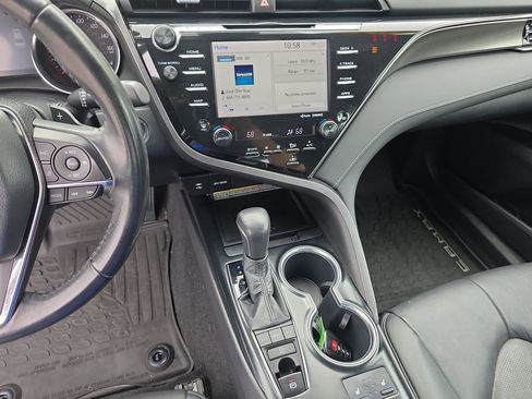Used 2019 Toyota Camry XSE FWD image 29