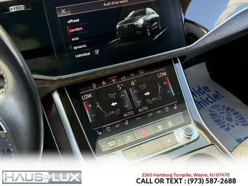 Used 2019 Audi Q8 Premium Plus w/ Premium Plus AWD/4WD image 34