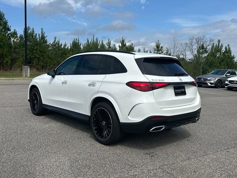 Certified 2025 Mercedes-Benz GLC 300 GLC 300 image 9