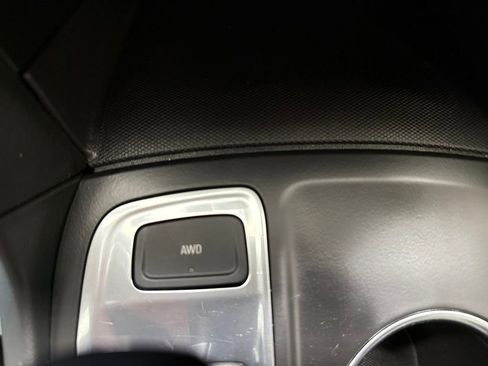 Used 2022 Chevrolet Equinox LS image 25