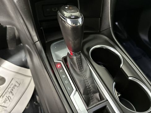 Used 2019 Chevrolet Equinox LT image 24