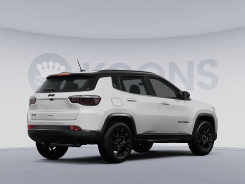 Used 2023 Jeep Compass High Altitude w/ Driver Assist Group I AWD/4WD image 4